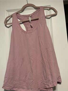 lululemon athletica Pale Mauve Scoop Neck Tank